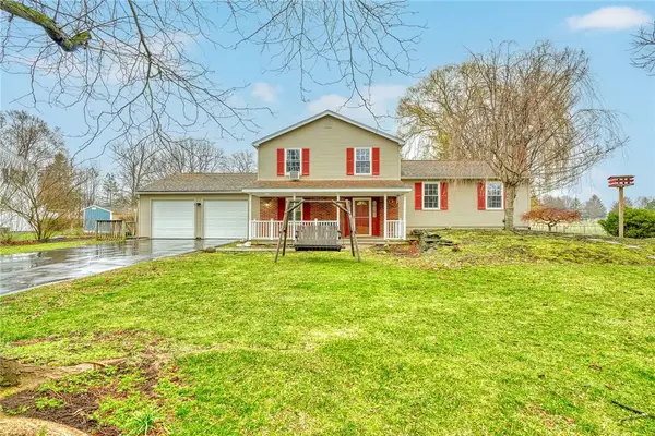 201 Bittersweet Drive, Farmington, NY 14425