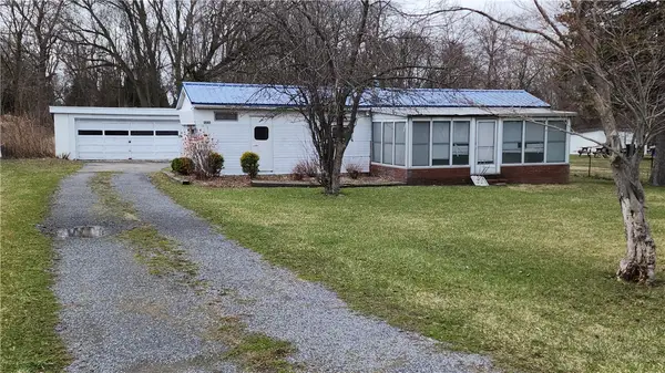 3582 Lenox Road Road, Geneva, NY 14456