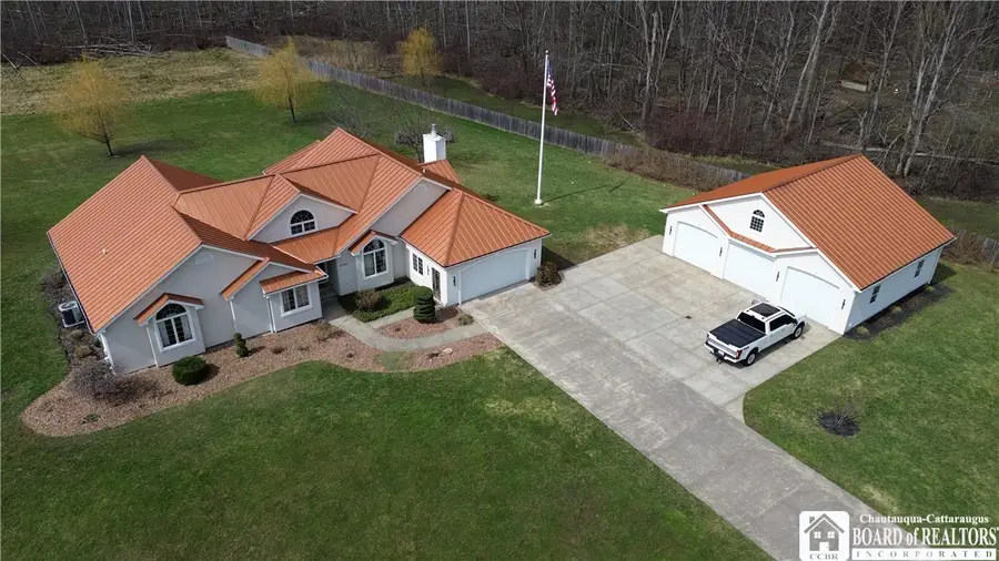 12121 Bennett State Road, Silver Creek, NY 14136 - #2