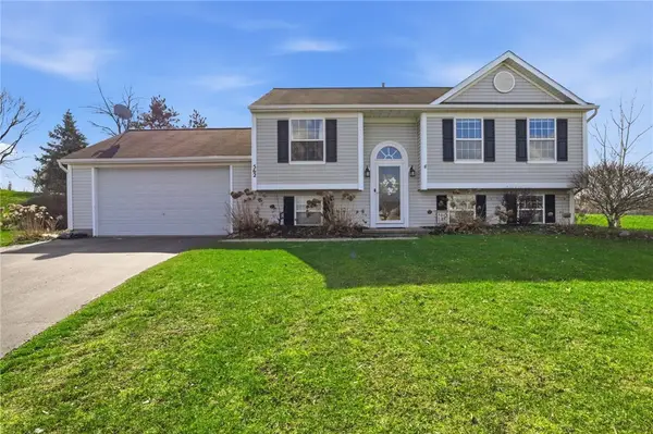 562 Crows Nest Lane, Macedon, NY 14502