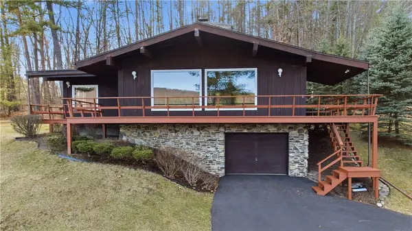 15079 W Lake Road, Branchport, NY 14418