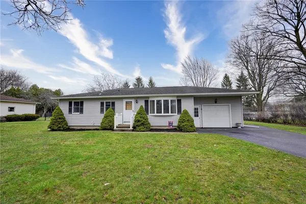 18 Palo Alto Drive, Rochester, NY 14623