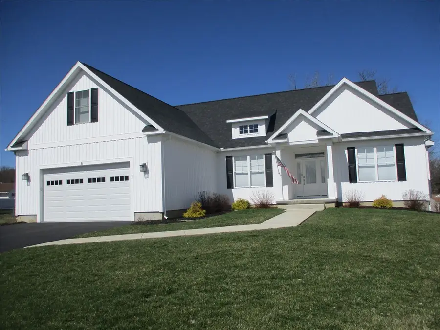 8 Royal Court Court, Horseheads, NY 14845 - #2