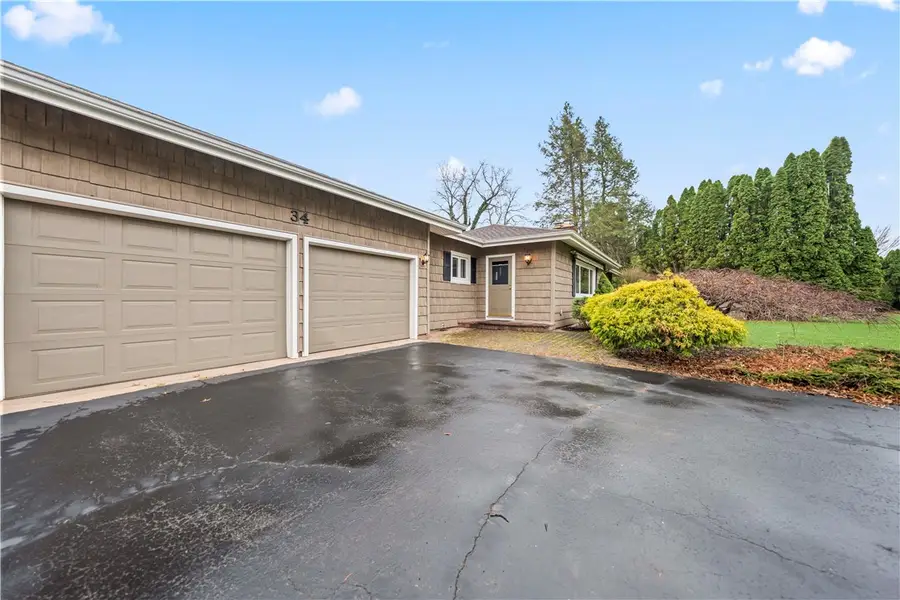 34 Lochnavar Parkway, Pittsford, NY 14534 - #2
