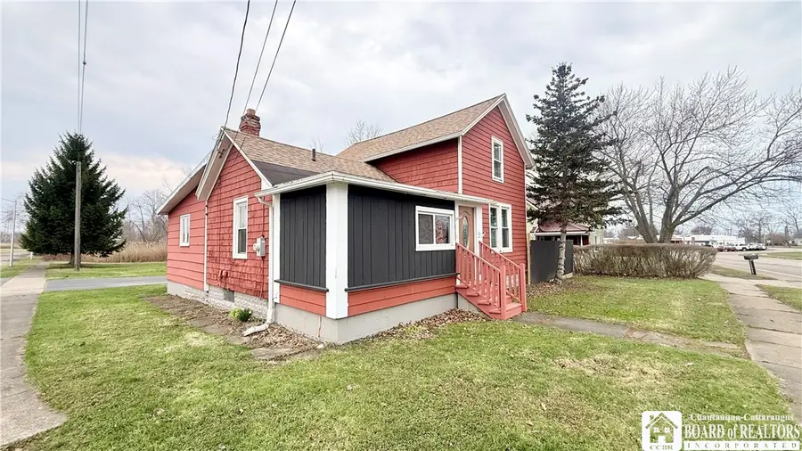 261 W Lake Shore Drive, Dunkirk, NY 14048 - #3