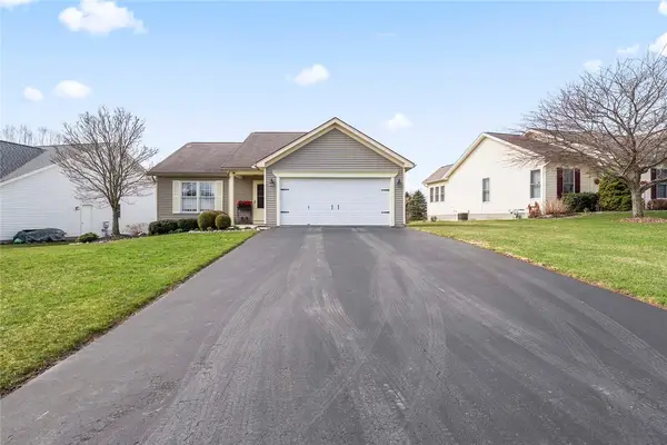 1461 Woodsview Way, Macedon, NY 14502