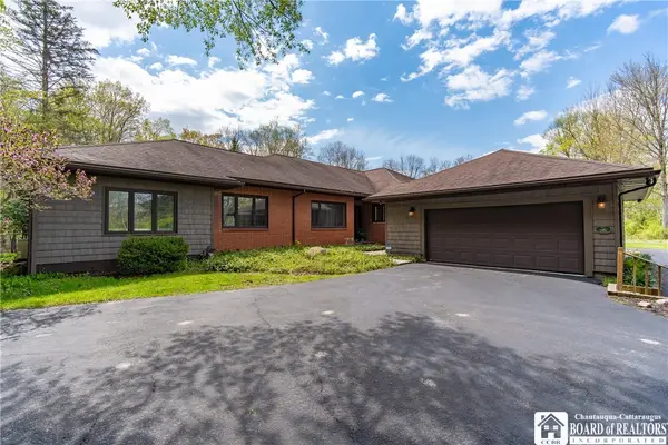 70 E Fairmount Ave, Lakewood, NY 14750