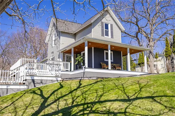 8289 Lake Road, Sodus Point, NY 14555