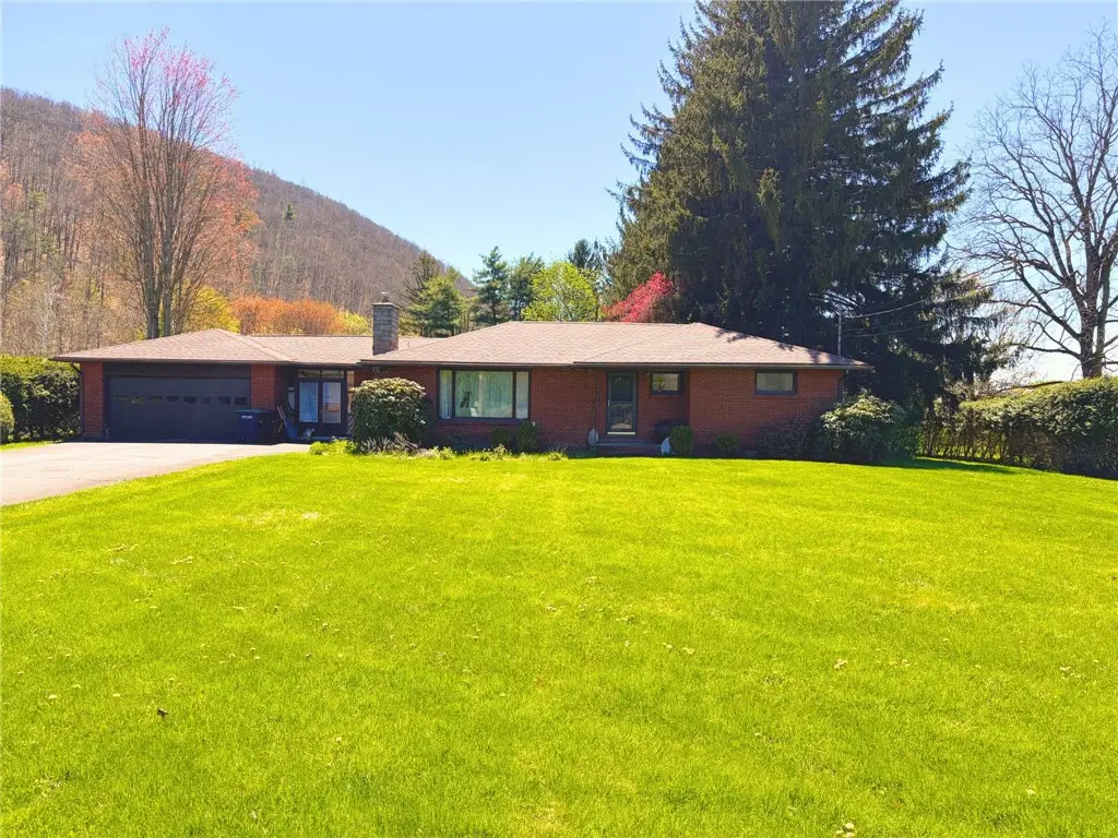 382 E Franklin Street, Horseheads, NY 14845 - #1