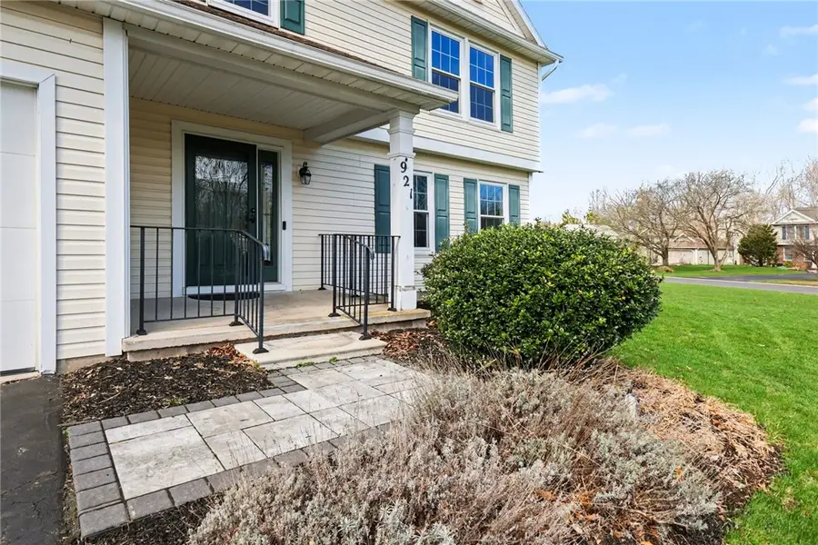 921 Basswood Dr, Webster, NY 14580 - #2