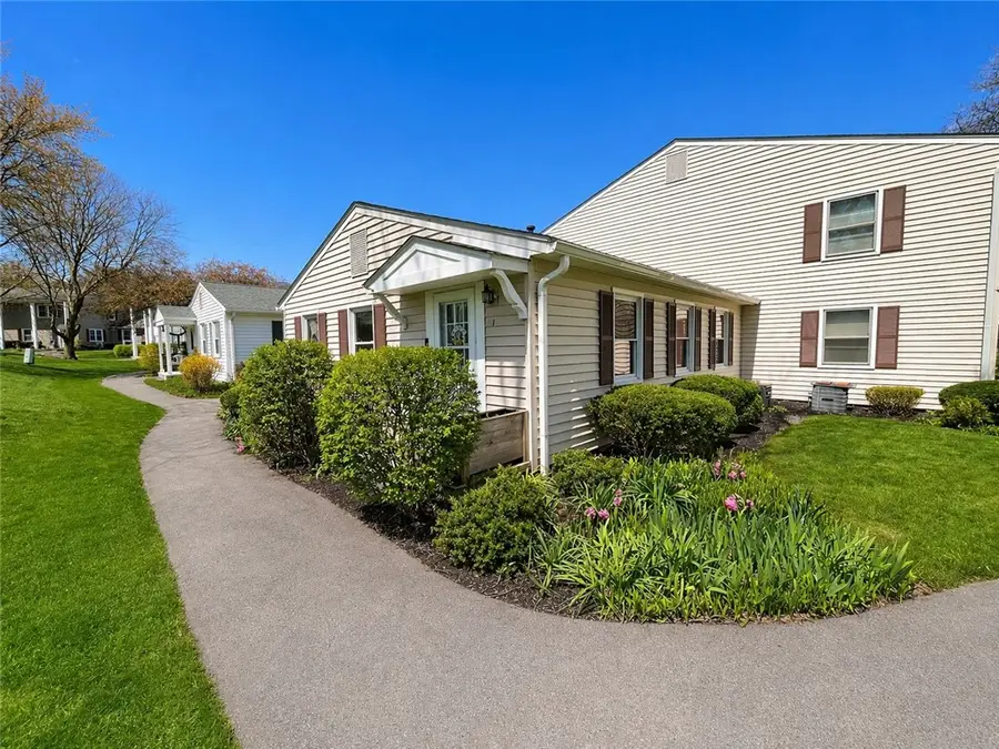 1 Swan Trail, Fairport, NY 14450 - #2