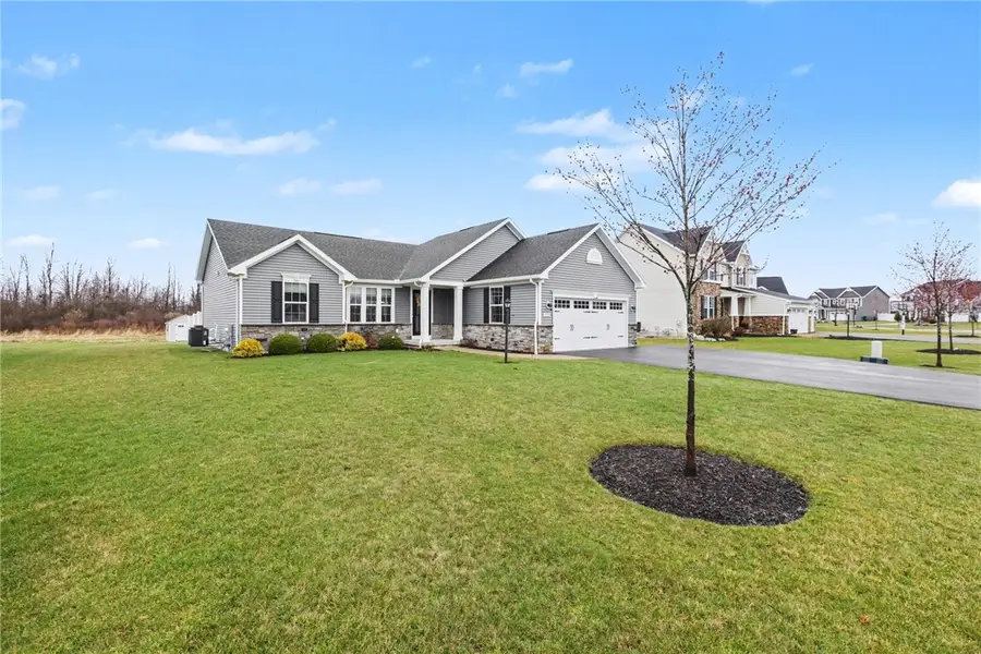 5978 Ivory Drive Drive, Farmington, NY 14425 - #2