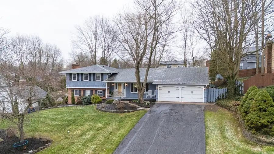 16 Whitecliff Drive, Pittsford, NY 14534 - #2