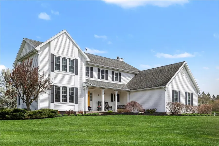 8 Wayshire Drive, Penfield, NY 14526 - #3