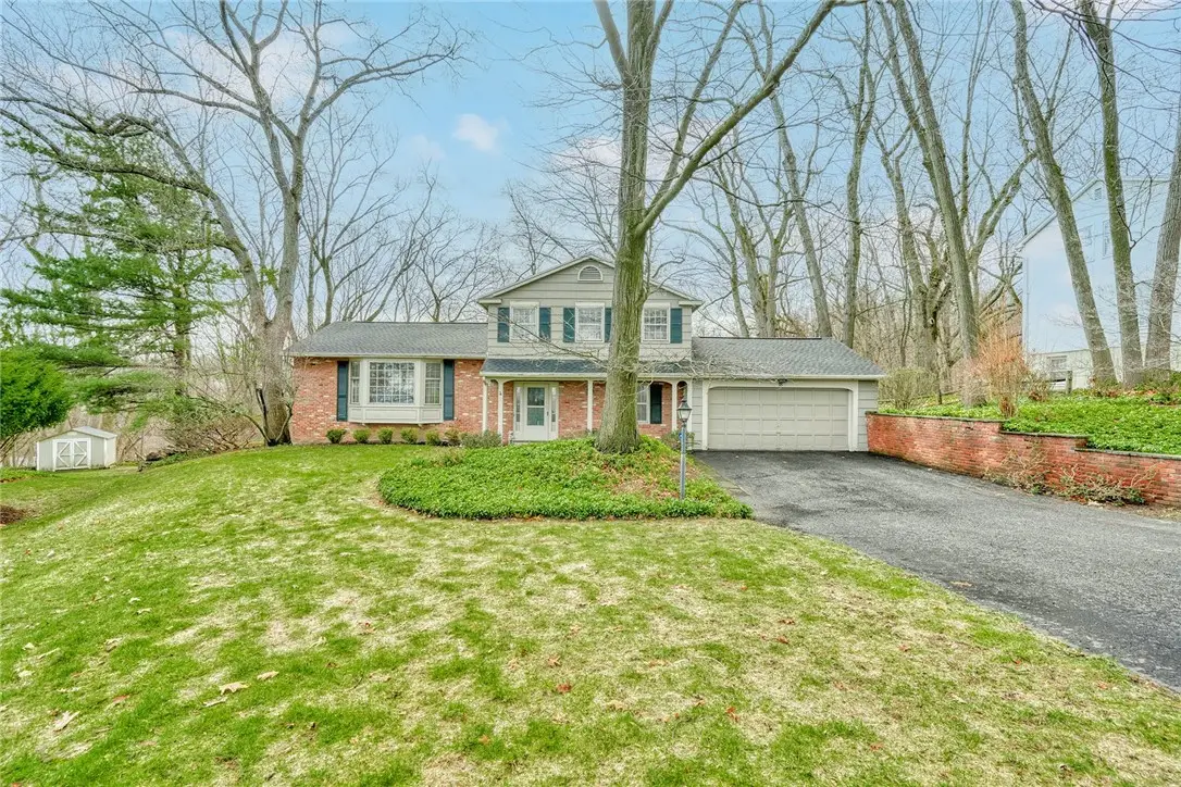 18 Mountain Rise Rise, Fairport, NY 14450 - #1