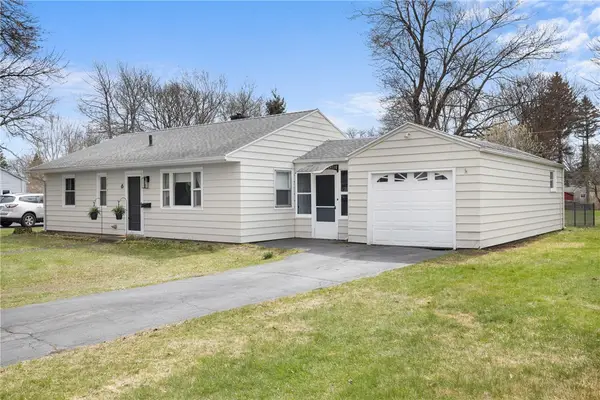 6 Fairchild Road, Rochester, NY 14606