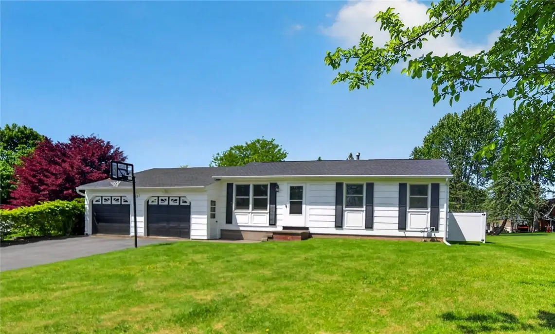 251 Farmview Drive, Macedon, NY 14502 - #1