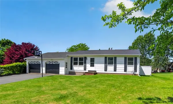 251 Farmview Drive, Macedon, NY 14502