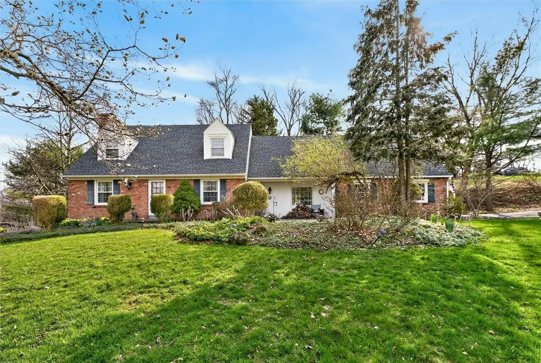 8 Mountain Rise, Fairport, NY 14450 - #1