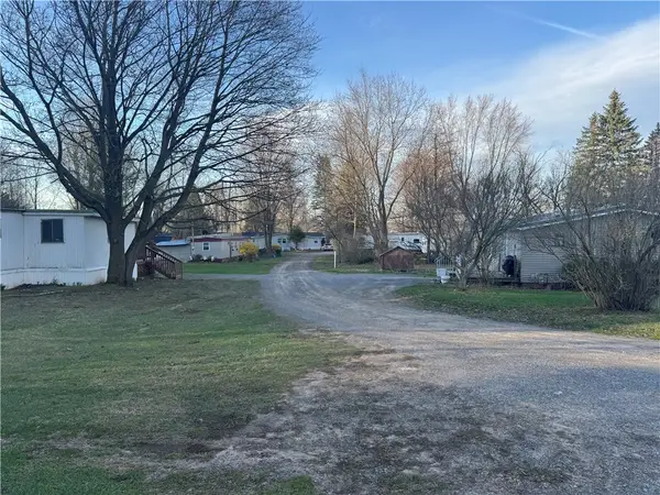 1063 State Route 21, Manchester, NY 14548