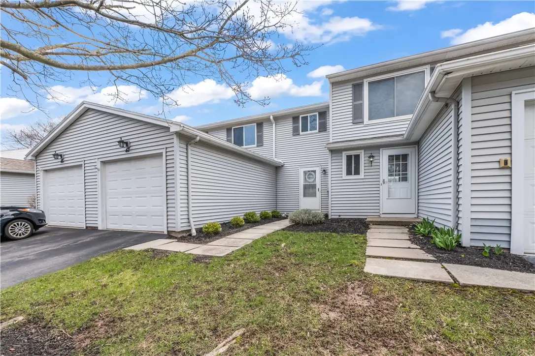 47 Bucklebury Hill, Fairport, NY 14450 - #1