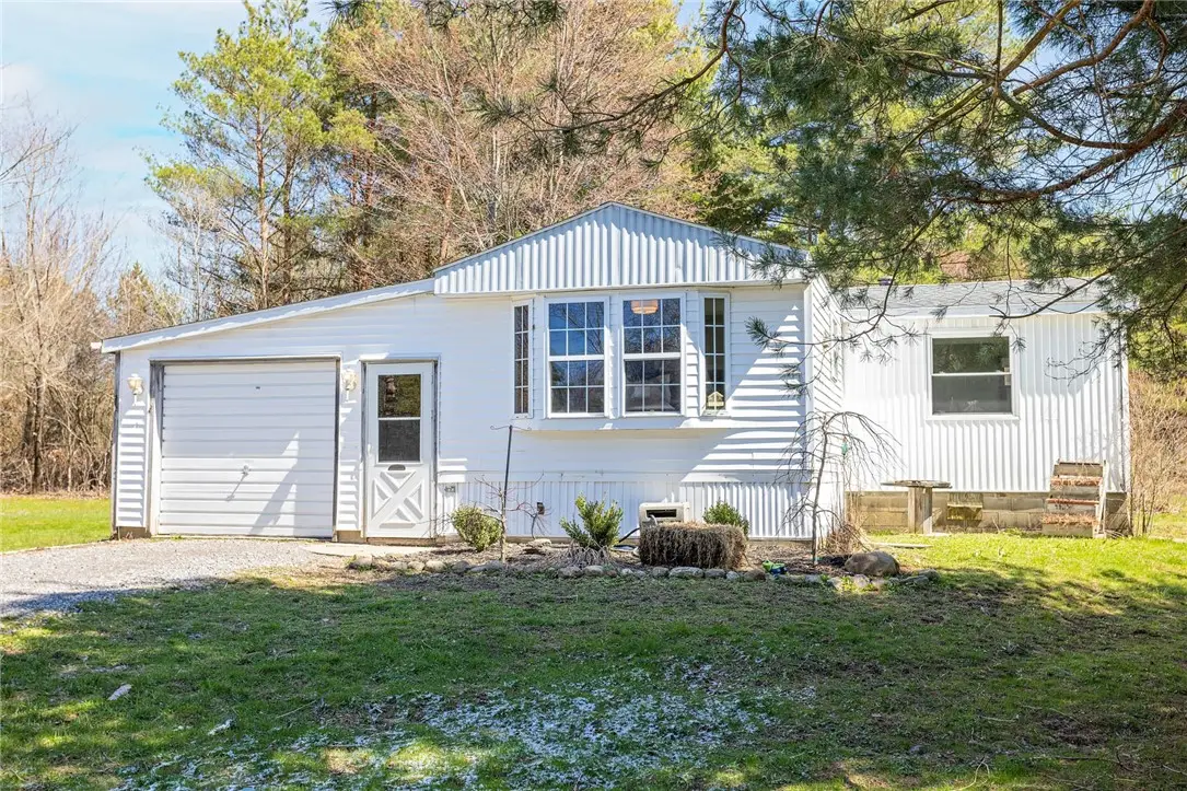 809 Schad Road, Alden, NY 14004 - #1