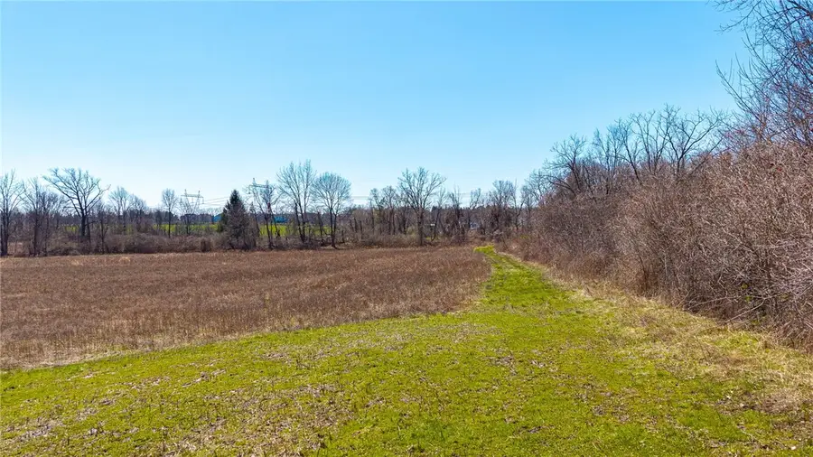 260 W Bloomfield Road, Pittsford, NY 14534 - #3