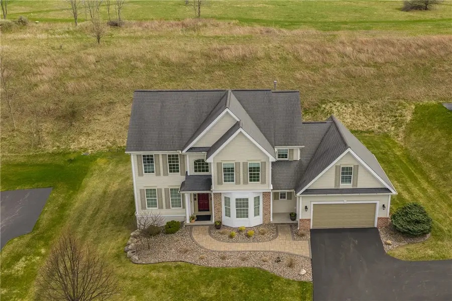 207 High Stone Cir, Pittsford, NY 14534 - #2