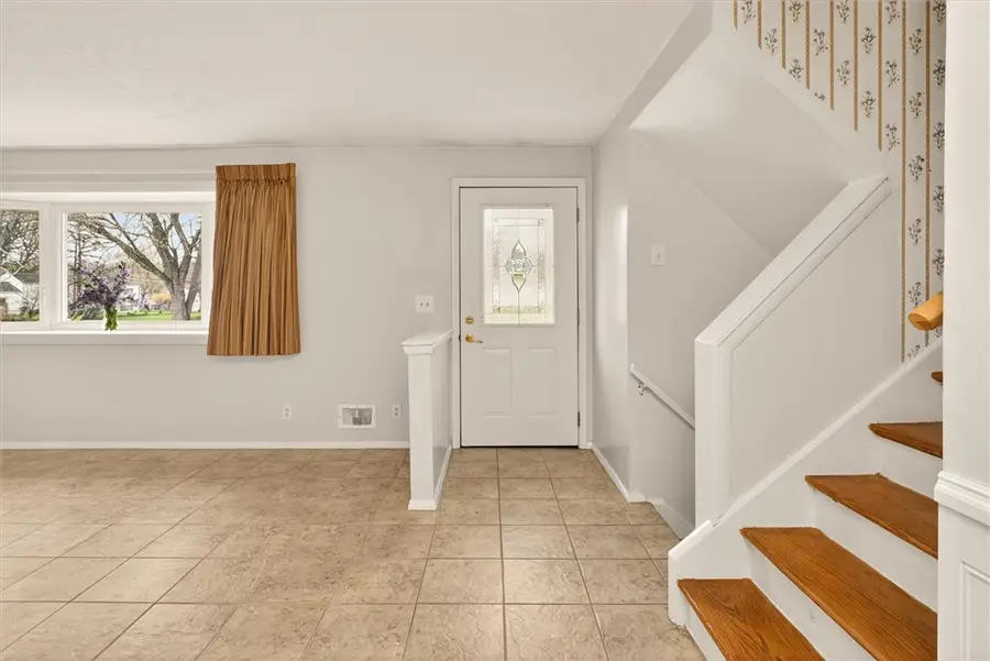 110 Colonnade Drive, Rochester, NY 14623 - #2