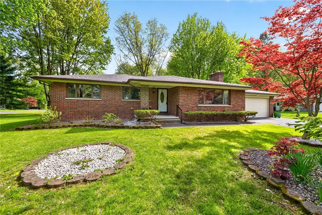 805 John Glenn Boulevard, Webster, NY 14580 - #1