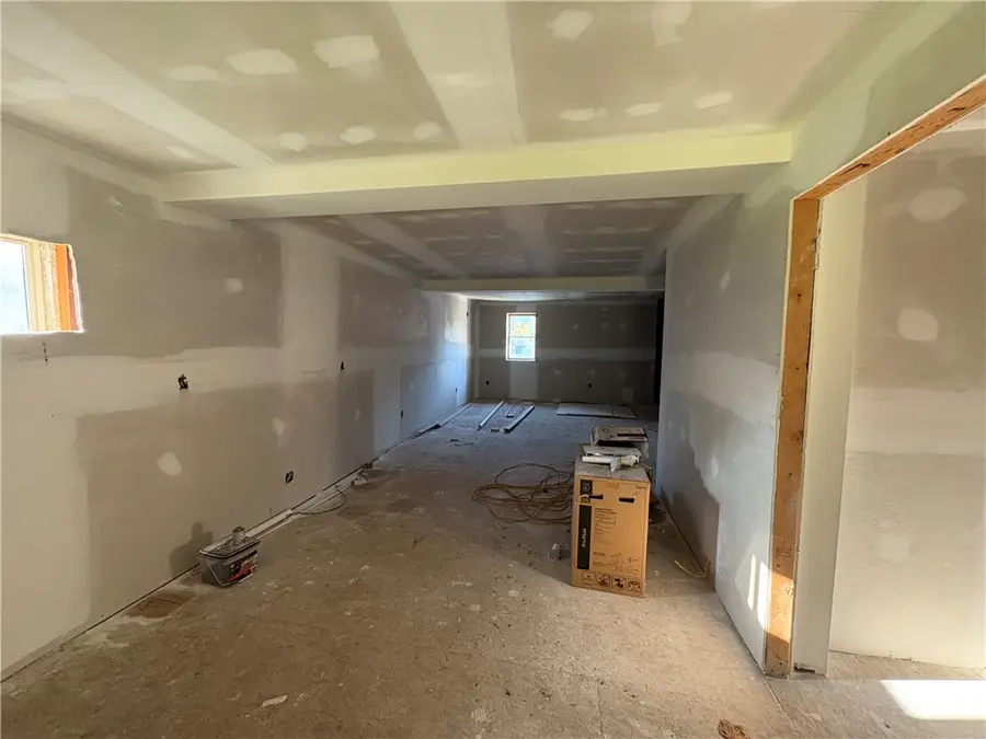 231 E Main Street, Waterloo, NY 13165 - #3