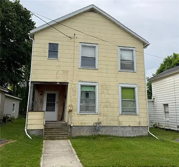 64 Walnut Street, Auburn, NY 13021