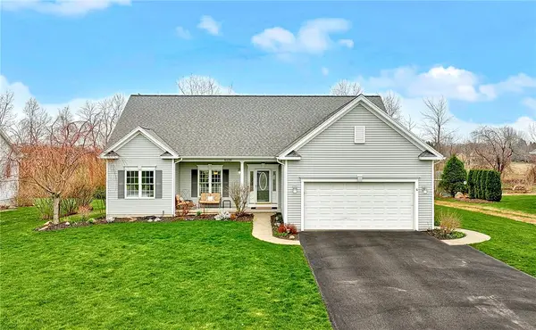 6128 Southbrook Drive, Ontario, NY 14519