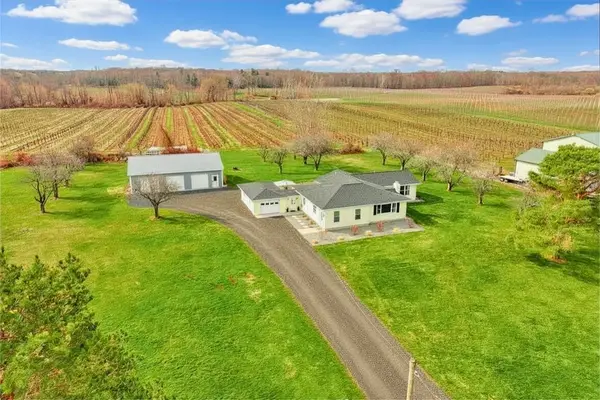 1056 Lake Road, Ontario, NY 14519