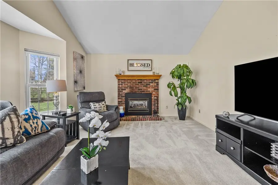 17 Oakshire Way, Pittsford, NY 14534 - #3