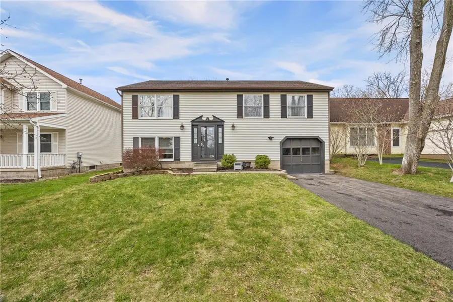 7 Shadbush, West Henrietta, NY 14586 - #2