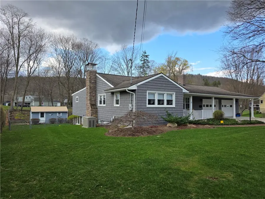 7 Locust Street, Bath, NY 14810 - #3