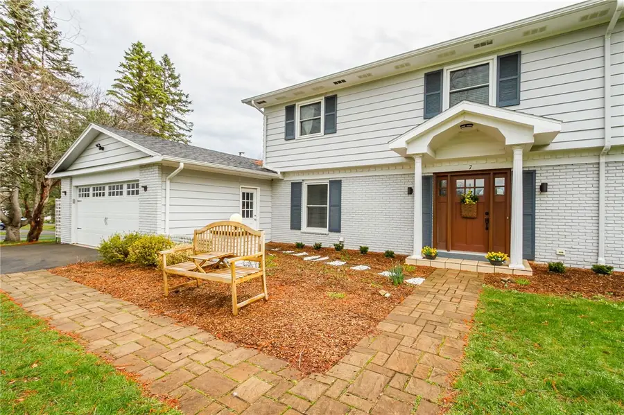 7 Falconbridge Drive, Pittsford, NY 14534 - #2