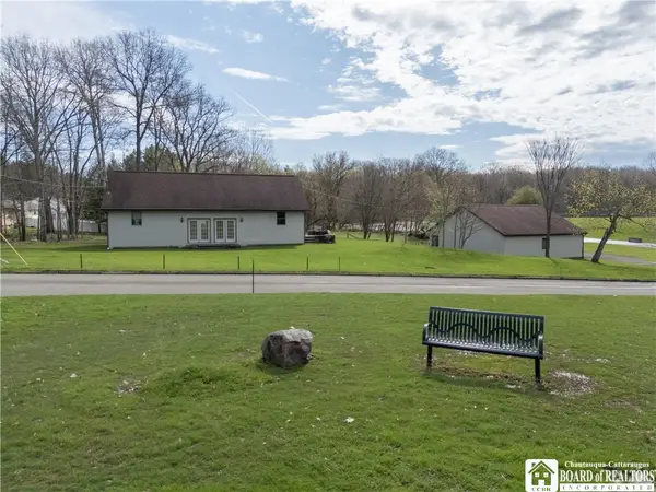 31 Hughes Street, Jamestown, NY 14701