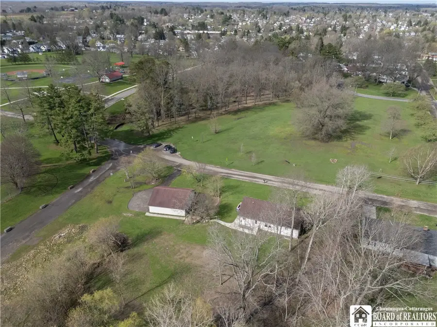 31 Hughes Street, Jamestown, NY 14701 - #2