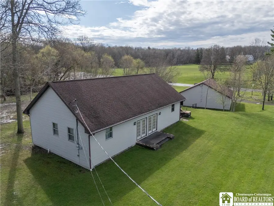 31 Hughes Street, Jamestown, NY 14701 - #3