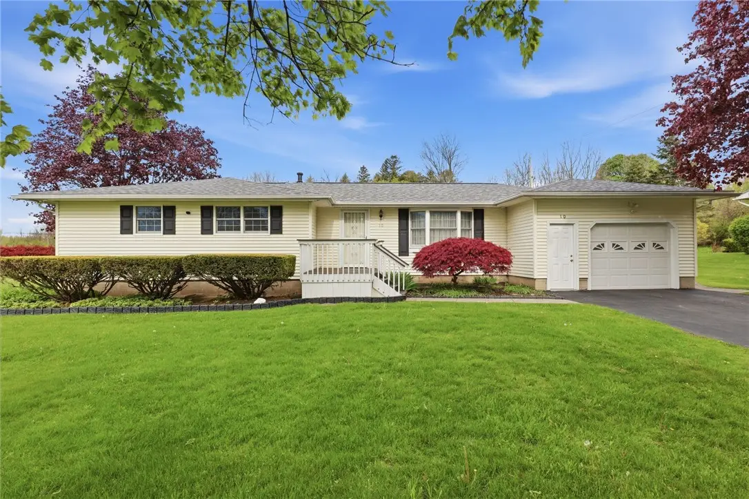 10 Fox Chapel Road, Pittsford, NY 14534 - #1