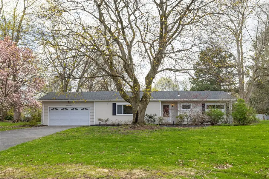 17 Butternut Drive, Pittsford, NY 14534 - #2