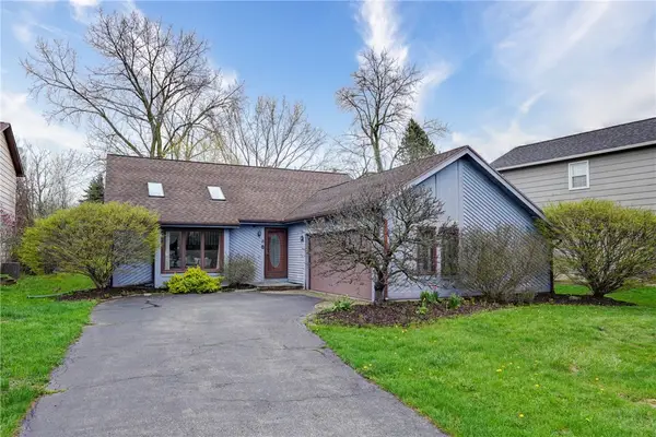 8 Fieldstone Lane, West Henrietta, NY 14586