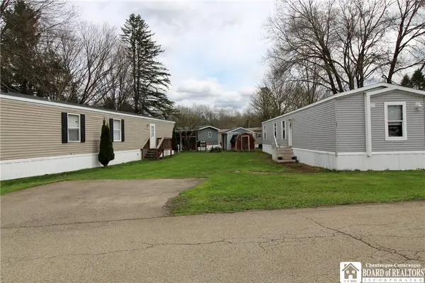 37 Brookside Estates Drive, Jamestown, NY 14701