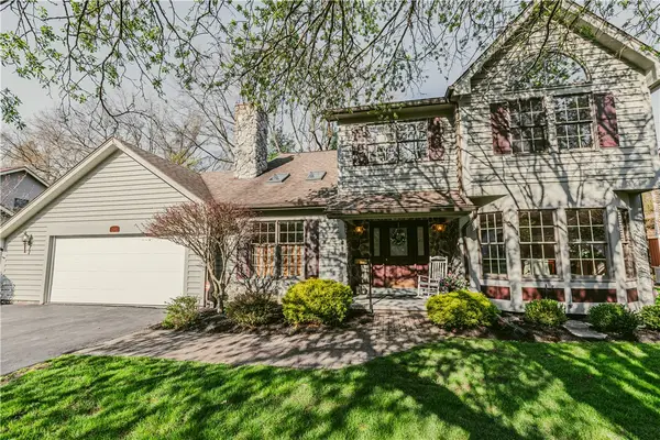 295 Willow Creek Lane, Rochester, NY 14622