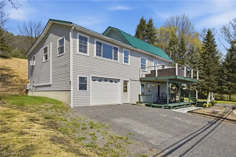 1562 W Lake Rd, Penn Yan, NY 14527 - #2