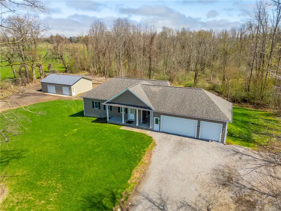 4976 Schoolhouse Road, Ontario, NY 14519 - #2