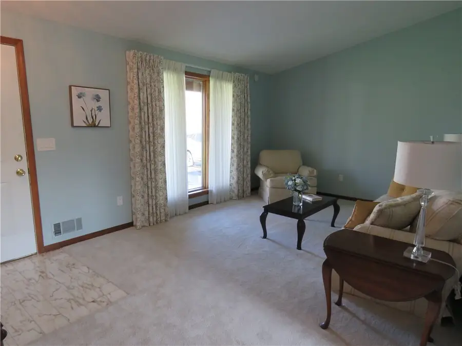 252 Golden Rd, Rochester, NY 14624 - #3