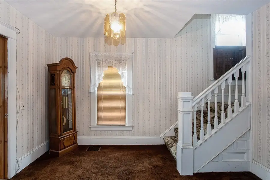 7 Genesee Street E, Perry, NY 14530 - #2